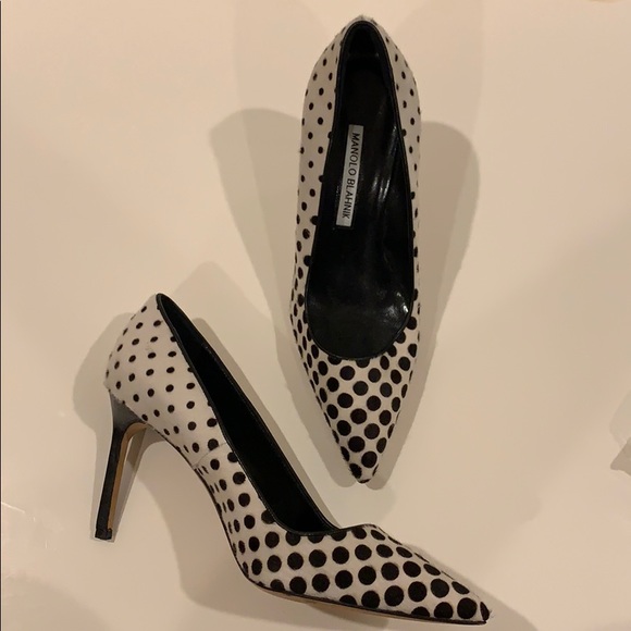 Manolo Blahnik Shoes - Manolo Blahnik Haitcalf pumps